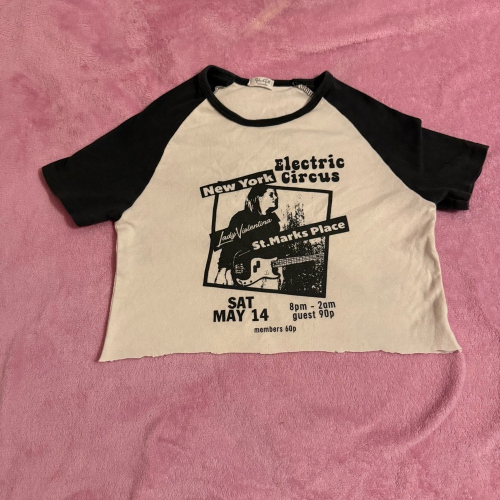 Black and White Graphic Brandy Melville